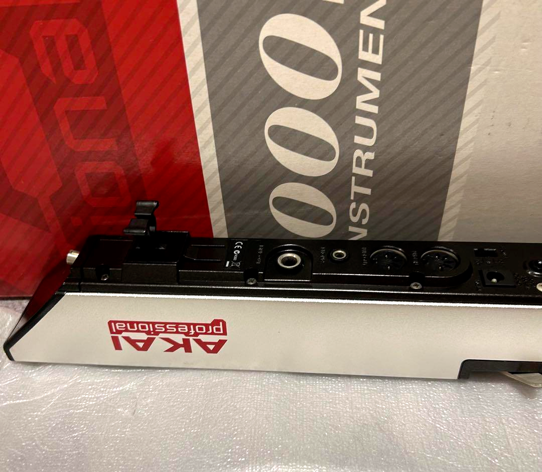 AKAI professional EWI 4000S Wind Synthesizer w/ Box, Strap AKAI professional EWI 4000S Wind Synthesizer w/ Box, Strap
