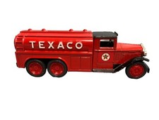 Texaco 1930 Diamond T 1990 Edition Red Collectible Die-Cast Toy Truck Bank
