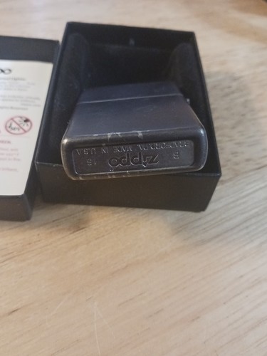 Vintage 2013 Lucky Horseshoe Embossed Gray Zippo Lighter Original Box Free Ship - Picture 4 of 6