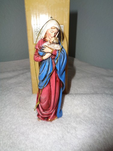 Adorno de Navidad AVALON 5" Beso de Madre María y Jesús - Imagen 1 de 2