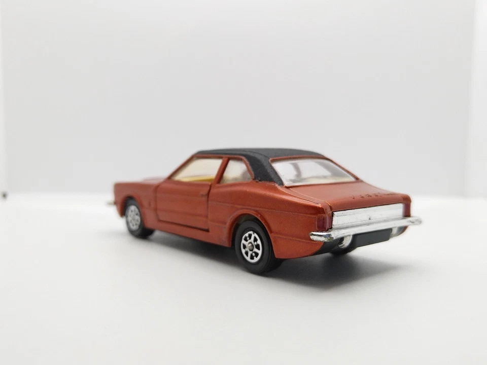 Corgi Whizzwheels 1/43 Ford Cortina GXL 1972. Vintage And Rare!  - Image 3 of 4