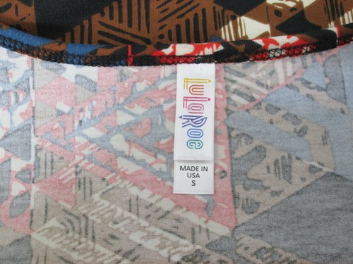 Nueva con etiquetas Camiseta LulaRoe Perfect Mujer Talla S Pecho 36 Geométrica Fluida 210-21778 - Imagen 6 de 8