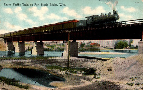 WYOMING EISENBAHN POSTKARTE Union Pacific Zug auf Fort Steel Bridge, Motor 1822 - Bild 1 von 2
