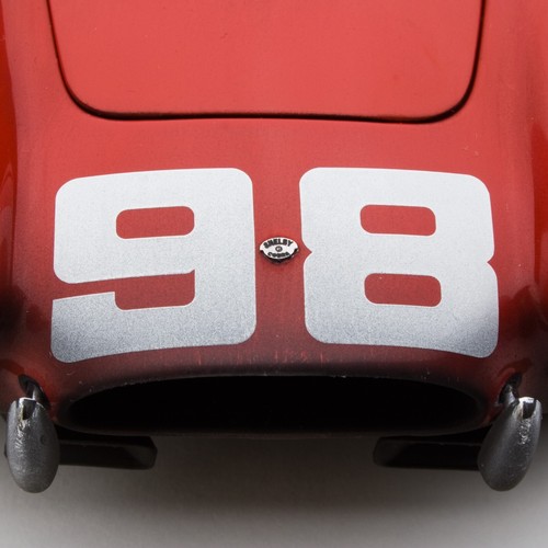 Exoto | 1:18 | RACE WEATHERED | 1962 Cobra 260 | The First Competition Cobra - Imagen 21 de 24