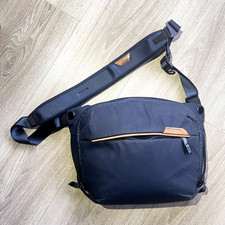 Peak Design Everyday Sling 6L v2 - Midnight Camera Bag