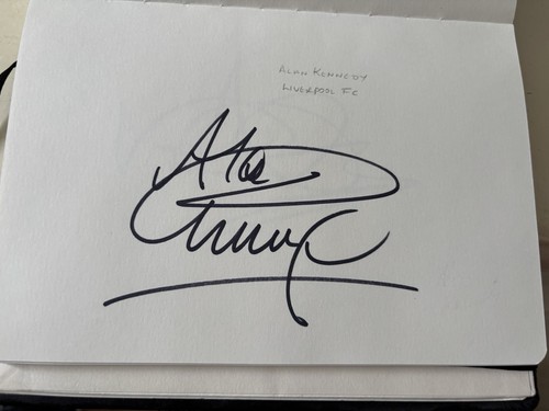 Autographs Book with 70+ Ex Football Players Inc Ryan Giggs, Bryan Robson etc. - Picture 11 of 24