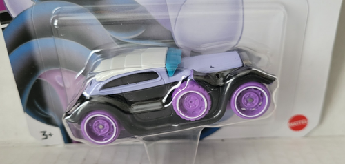 Coche Personaje Hot Wheels Disney URSULA Púrpura Lavanda Blanco 2022 - Imagen 2 de 3