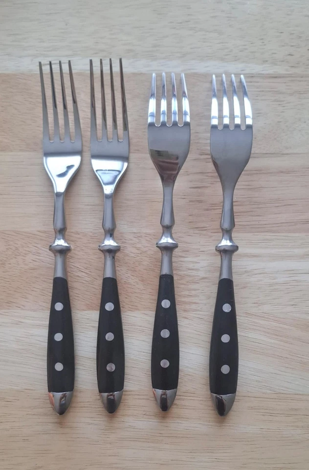 USADO - SERIE BISTRO - TENEDOR DE CENA + SERIE DELUXE - CUCHILLO DE CENA (JUEGO DE 8 PIEZAS) Foto 3 de 4