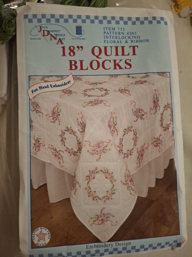 Jack Dempsey Needle Art #732 Opened Interlocking Floral Ribbon 18" Quilt Blocks - Picture 2 of 4