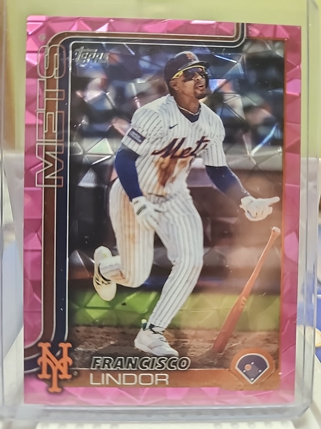 2025 Topps Series 1 - Francisco Lindor #350 Pink Holo Foil