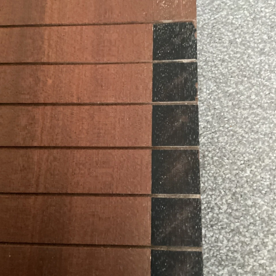 VINTAGE K & C SHOVE HA'PENNY BOARD BOXED WITH 10 HALFPENNIES - Image 4 of 4