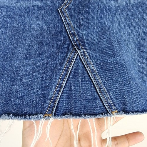 Old Navy Jeans Minirock dehnbar Denim Medium Wash ausgefranster Saum Größe 6 - Bild 9 von 13