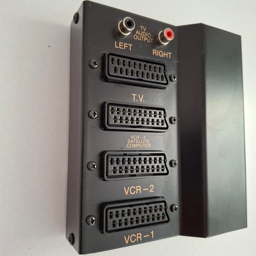 Control de video Scart VCR 3 X INTERRUPTOR SCART DE TRES VÍAS + SALIDA DE AUDIO RCA/PHONO - Imagen 4 de 4