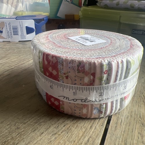 Sweet Liberty Jelly Roll® 18750JR Moda Precuts 100% cotton fabric quilt strips - Picture 3 of 4