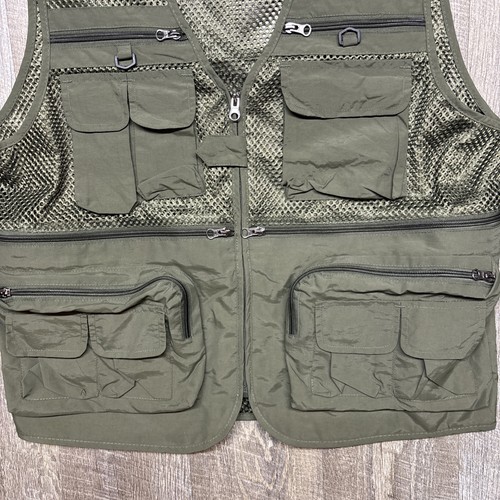 Fishing Vest Size Medium Green Utility Outdoor Pockets FLYGO NWOT - Picture 3 of 8