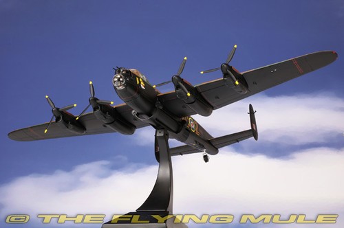 Corgi 1:72 Lancaster B.Mk III RAF No.617 (Dambusters) Sqn Honor - Picture 5 of 8