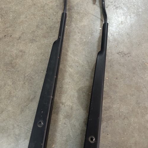96 97 98 99 00 01 02 TOYOTA 4RUNNER Wiper Arm Pair 96-04 Tacoma - Picture 3 of 19