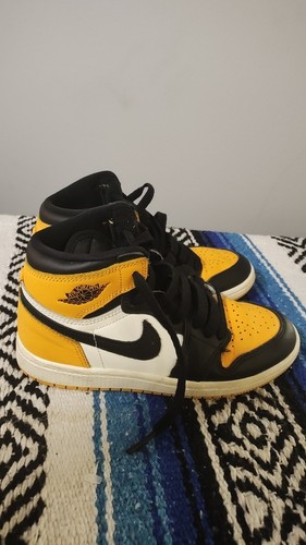 Size 1.5Y - Nike Air Jordan 1 Retro High OG Taxi Yellow Toe 575441-711