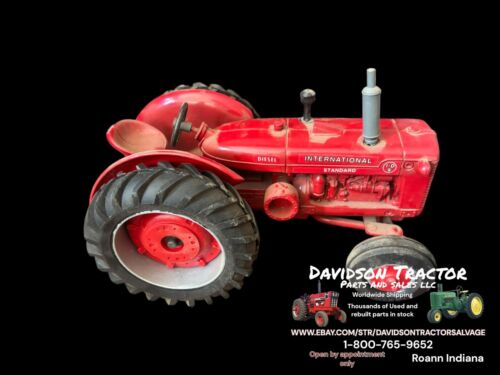 Tractor estándar ID9 1993 Farm Show Edi. 1-16 International Harvester ID9 escala 1-16 - Imagen 6 de 13