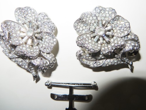 Fabulous & RARE Signed MAZER Rhodium Plated Pave Flower Leaves Two Clip Duette - 第 2/10 張圖片