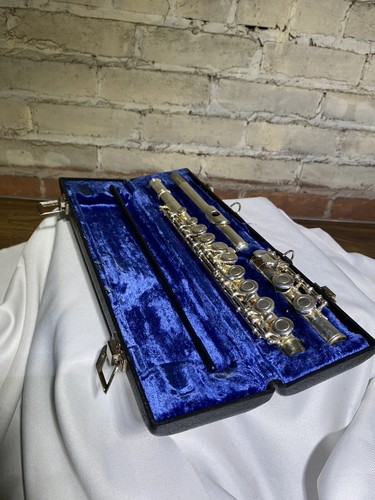 VINTAGE KOHLERT MODEL 420 STUDENT FLUTE KEY C W/HARD CASE