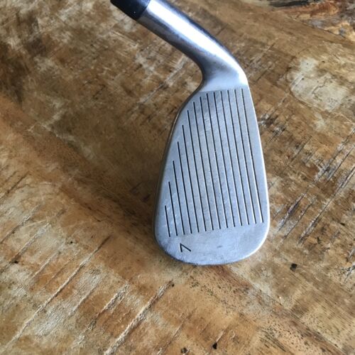 TaylorMade FireSole 7 Iron R 80 Bubble Shaft TaylorMade Grip~Right Handed - Picture 3 of 11