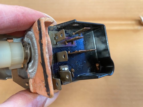 1969 Camaro Z28 NOS Headlight Switch GM 1995175 - Picture 7 of 7