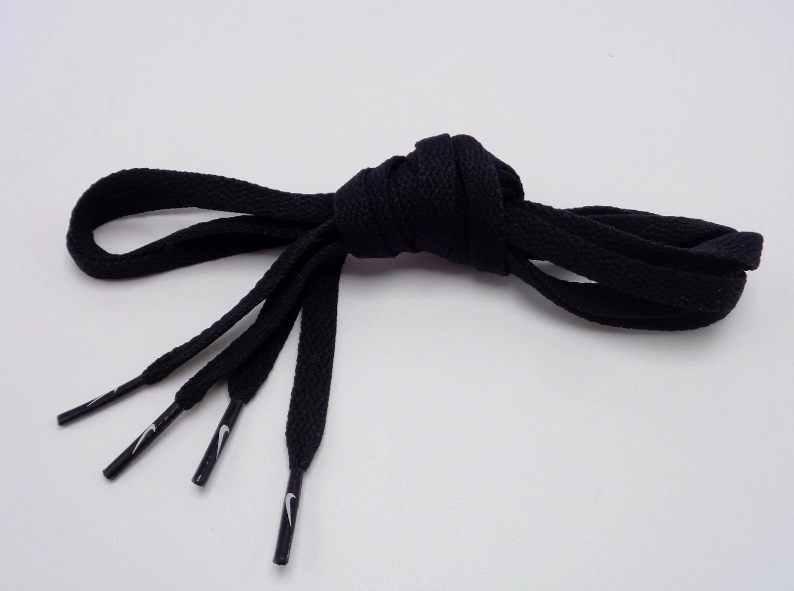 Nike Core lacci piatti 39" nero bianco