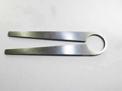 28mm iron wrench for remove Olympus OM Zuiko 50mm lens rear element ring - Picture 1 of 4