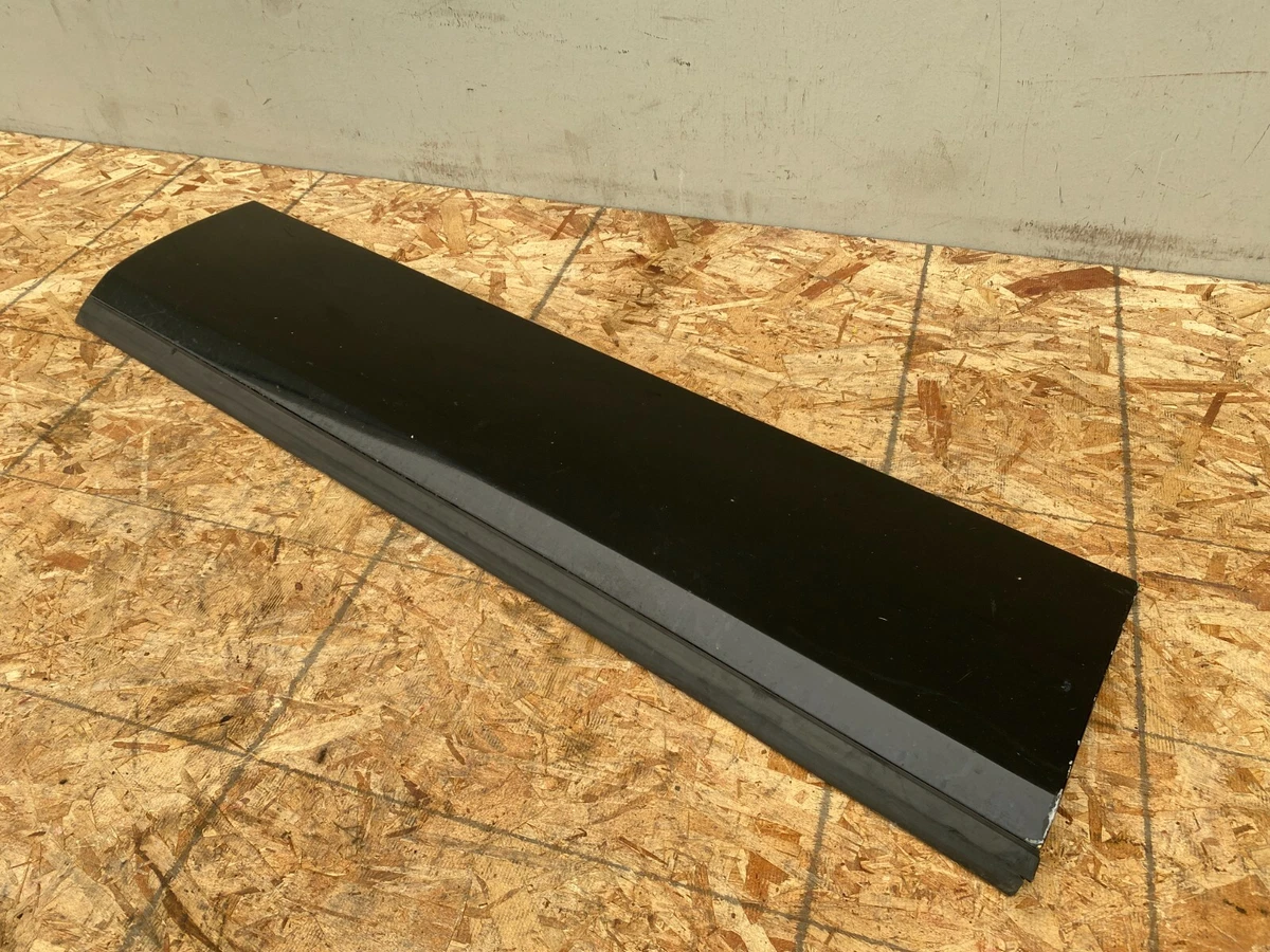 FRONT LEFT DRIVER DOOR MOLDING COVER TRIM 8263895 RANGE ROVER HSE  