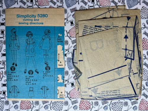 Simplicity Sewing Pattern 5280 Girls'' Dress and Smock Size 8 Cut Complete - Picture 3 of 3