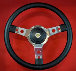 13-034-Vinyl-Steering-Wheel-Red-Stitch-amp-Hub-Fits-LR-Defenders-18-5mm-x-48-Splines