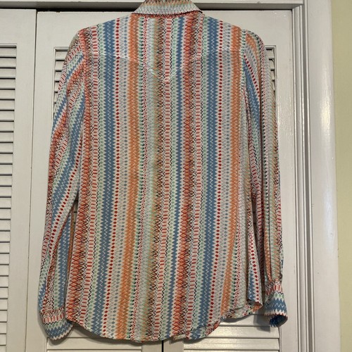 EUC Wrangler Rock 47 Women's Rhinestone Snaps Rayon Western Cowgirl Shirt Sz: M - Picture 6 of 7