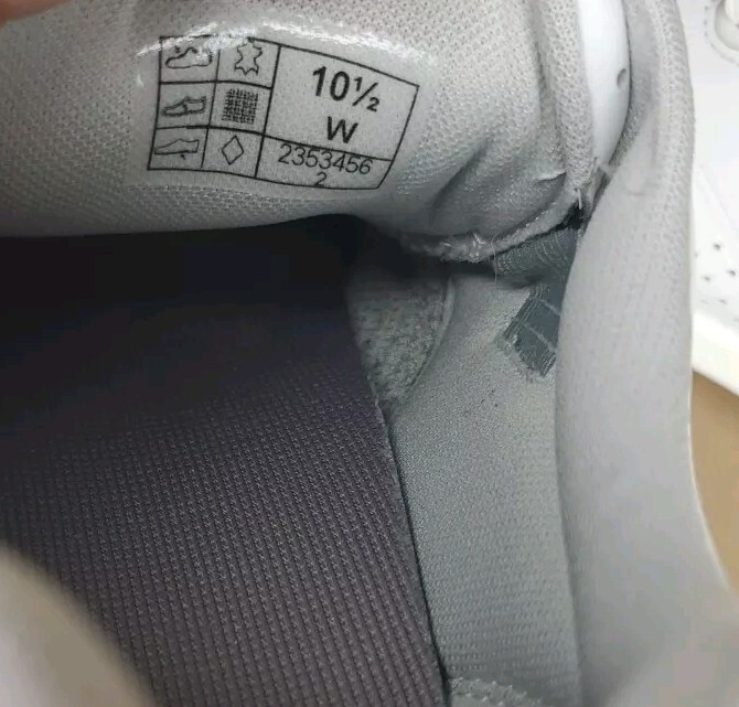 Foto 5 di 6