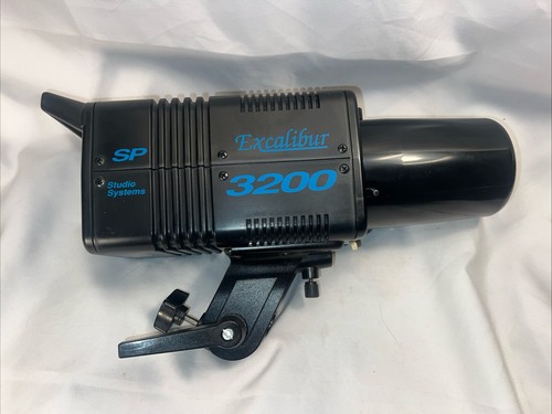 Sp Studio Systems Excalibur 3200 Lights w/ Power Cord & Snoot 2 Available - Picture 1 of 5