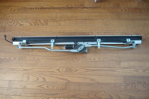 2003-2006 MERCEDES BENZ W211 ES350 E-Class OEM Rear Window SunShade Roller Blind - Picture 1 of 12