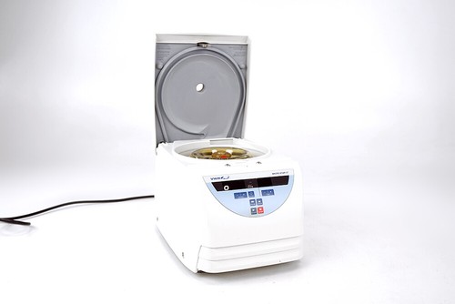 VWR Termo Micro Star 1.7 Pico 17 Micro Centrifuge Micro- Centrifuga 24x 1.5/2mL - Afbeelding 1 van 1