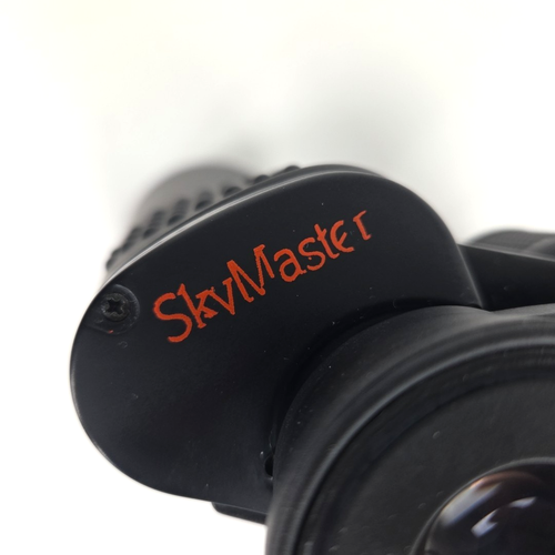 Celestron SkyMaster 15x70mm Long Eye Relief Binoculars Hunting Sports Events - Picture 5 of 12
