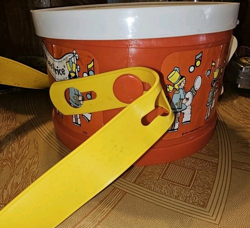 Vintage Fisher Price 1979 Marching Band Drum Set with Musical Instruments - Picture 2 of 8