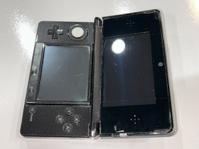 Nintendo 3DS Console Black System + Charger + Mario Kart 7 + SD Card + Case #2
