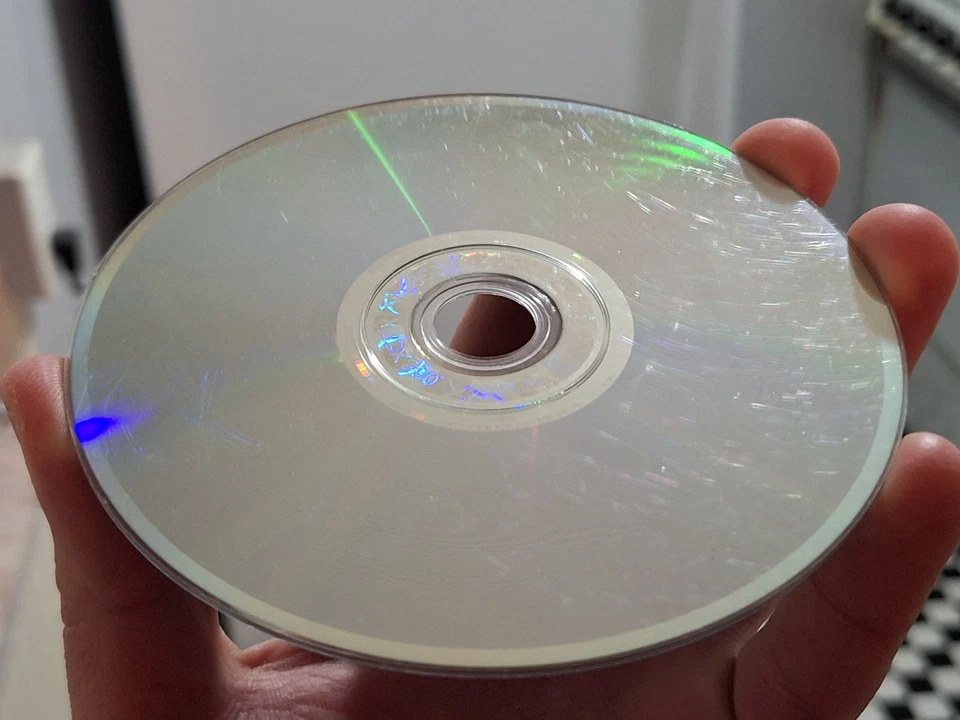 Gears Of War 3 - 2011 Xbox 360 - Image 3 of 3