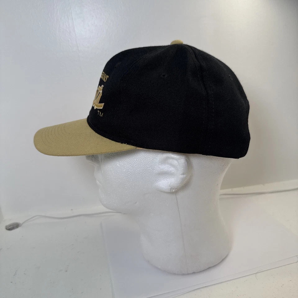 De Colección New Orleans Saints Deportes Especialidades Doble Línea Script Snapback Sombrero Foto 2 de 4