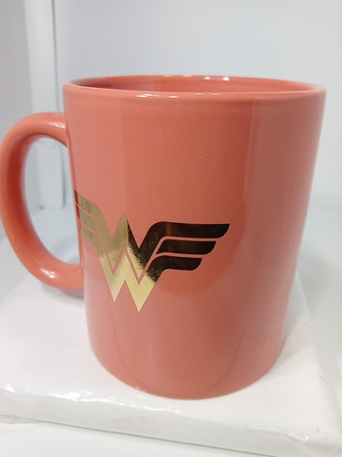 WONDER WOMAN MUG. WONDER WOMAN COFFEE MUG. WONDER WOMAN POWERS MUG. B394 - Picture 8 of 24