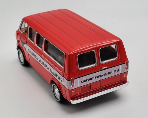 Greenlight 1968 Ford Club Wagon Van Loose 1/64 - Picture 3 of 4