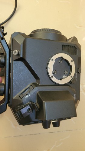 Panasonic AU-EVA1 5.7K Super 35 Handheld Cinema Camera EF Mount 1195H - Picture 8 of 12
