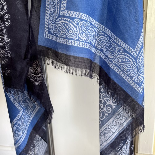 blue bandana pattern design scarf vest - Picture 3 of 5