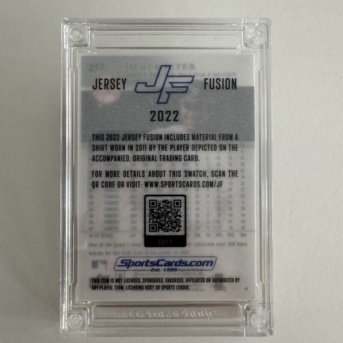 DEREK JETER 2022 Jersey Fusion Card 2011 Game Used Patch Swatch New York - Picture 3 of 7
