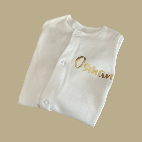 PERSONALISED unisex baby clothing metallic GOLD sleepsuit & hat baby shower gift - Afbeelding 7 van 14