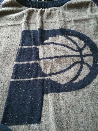 47 Brand Women's Pacers Blue and Gray Sweater Size Small Jersey Style NBA - Picture 2 of 6