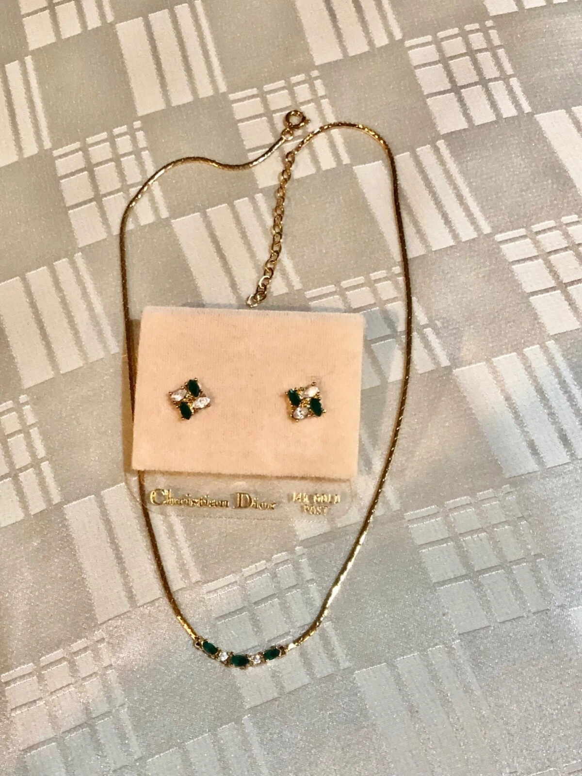 Ensemble collier et boucles d'oreilles percées vert émeraude et cristallin Christian Dior